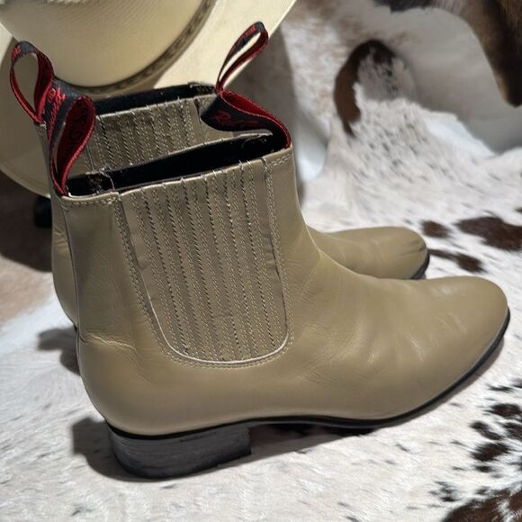 Red Diamond Leather Chelsea Boot Beige Size 28 A11 - Picture 3 of 11